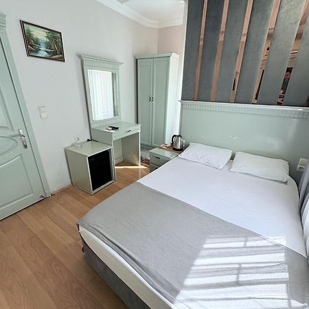 Grand Hurriyet Hotel Estambul Exterior foto