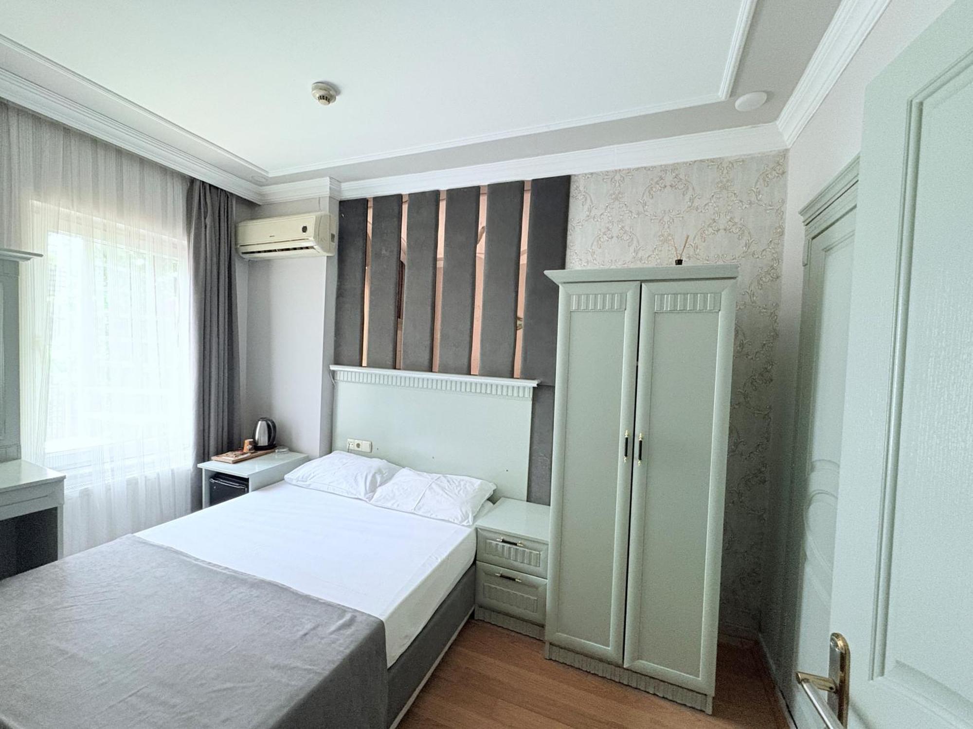 Grand Hurriyet Hotel Estambul Exterior foto