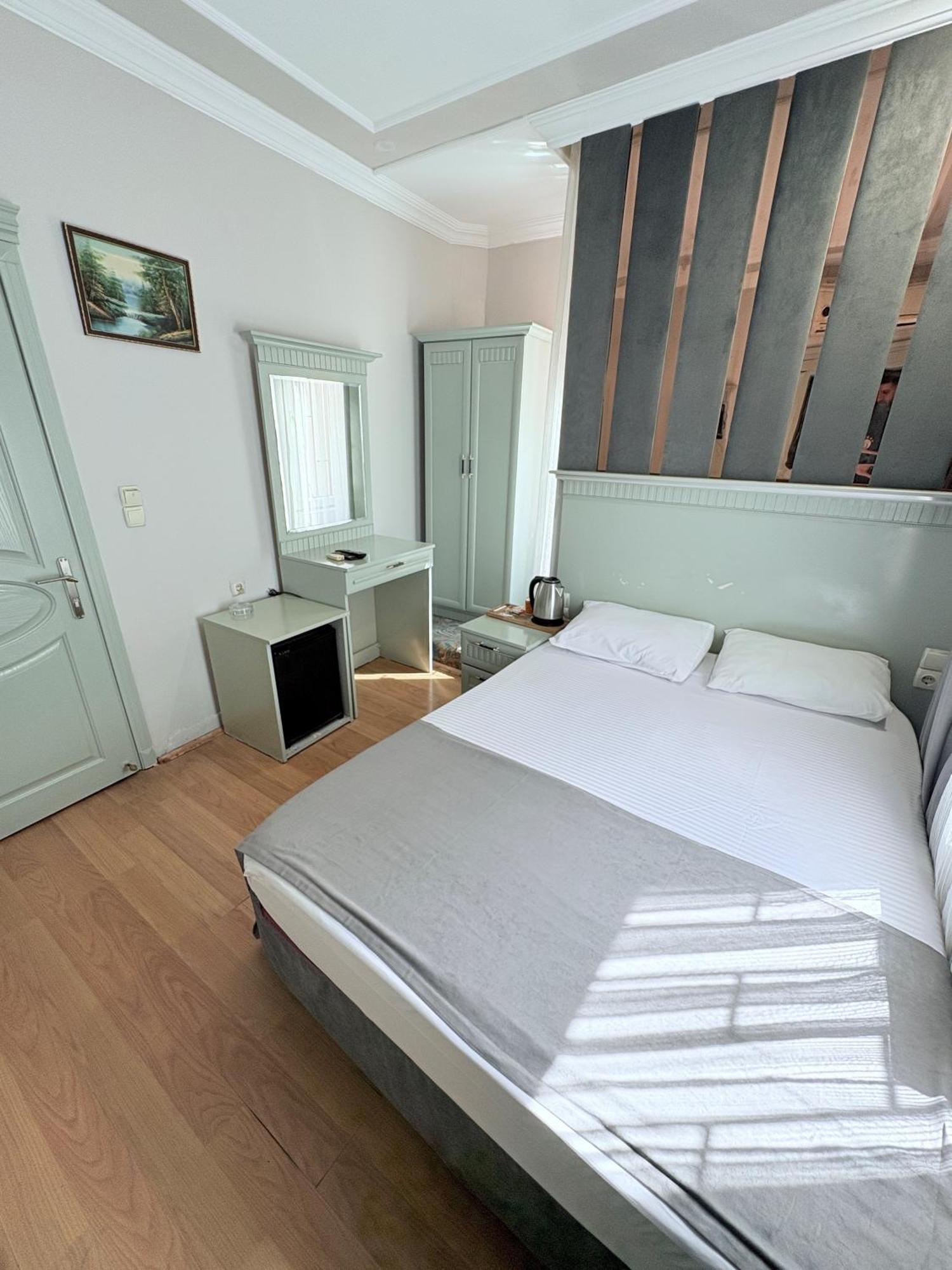Grand Hurriyet Hotel Estambul Exterior foto